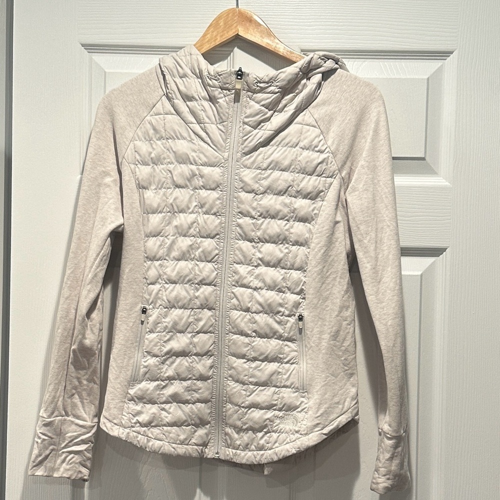 The North Face
Endeavor Thermoball Jacket - Women's